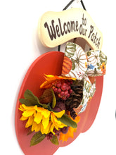Load image into Gallery viewer, Pumpkin Floral Fall Signs
