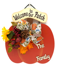 Load image into Gallery viewer, Pumpkin Floral Fall Signs
